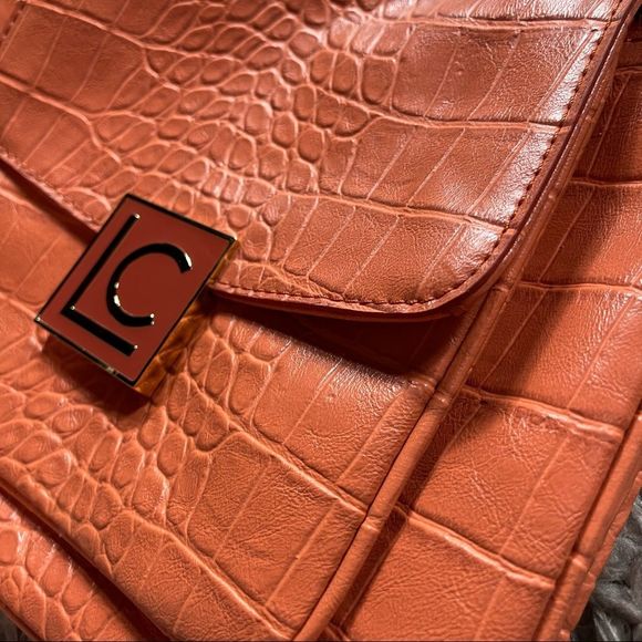 Liz Claiborne VINTAGE orange pleather purse animal print Clean lots of pockets - Picture 4 of 8